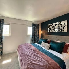 Capitol Hill Stay | King + Light Rail, Parking