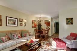 Fireplace Stay | Patio, Pets + Free Parking, Shops - Image 3