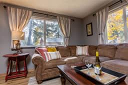 3 King Beds | Hot tub, Game room + Oktober Fest - Image 3