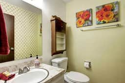 King Bed | Sleep 6, AC, Patio, Free Parking