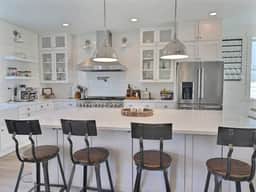 2 King Suites | A/C, Pets + Theater + Free Parking