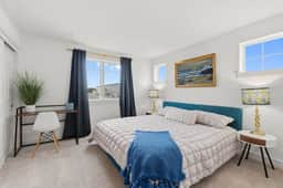Pet-Friendly Stay | A/C, En Suites + Free Parking.