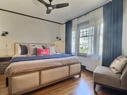 Alki 2 Bedroom | Sleeps 4 | Sound Views | Pet's - Image 2
