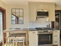 Pet-Friendly Alki 2BR | Sound Views - Image 3