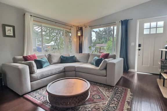 Pet-Friendly Retreat | King, Yard + Free Parking - Image 1