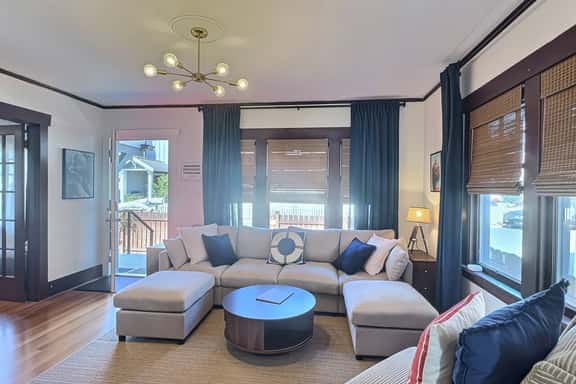 Pet-Friendly Alki 2BR | Sound Views - Image 1