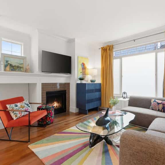 Pet-Friendly Stay | A/C, En Suites + Free Parking. - Image 1