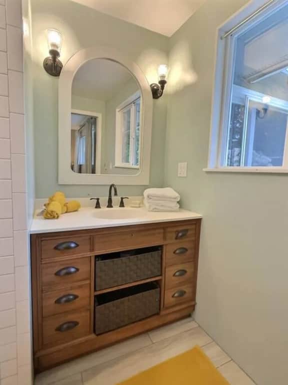 Walk to Martha Lake | A/C | Pets + Free Parking WA
