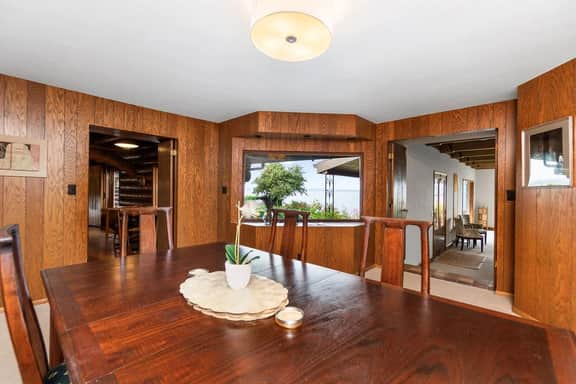 Fireside Escape | King Suite + Free Parking - Image 5