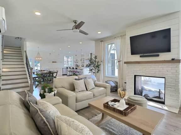 3 King Suites | Private Yard, A/C w/ Free Parking.