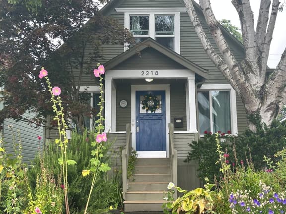 The Little Harbor House - Image 1